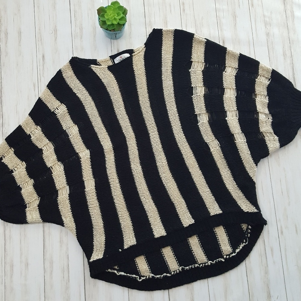 The Zig Zag Stripe dolman sleeve sweater size S/M